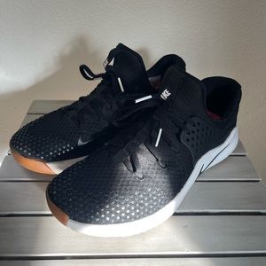 Nike Free Tr V8